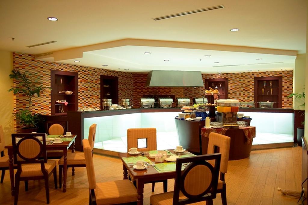 Hotel Gran Puri מנאדו מראה חיצוני תמונה