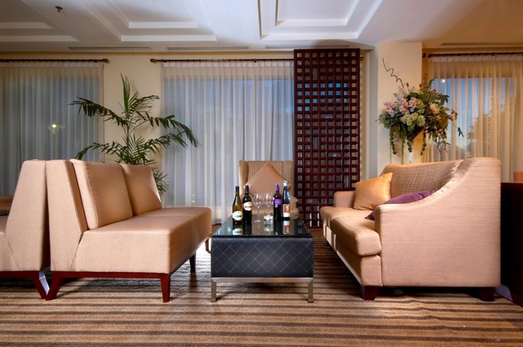 Hotel Gran Puri מנאדו מראה חיצוני תמונה