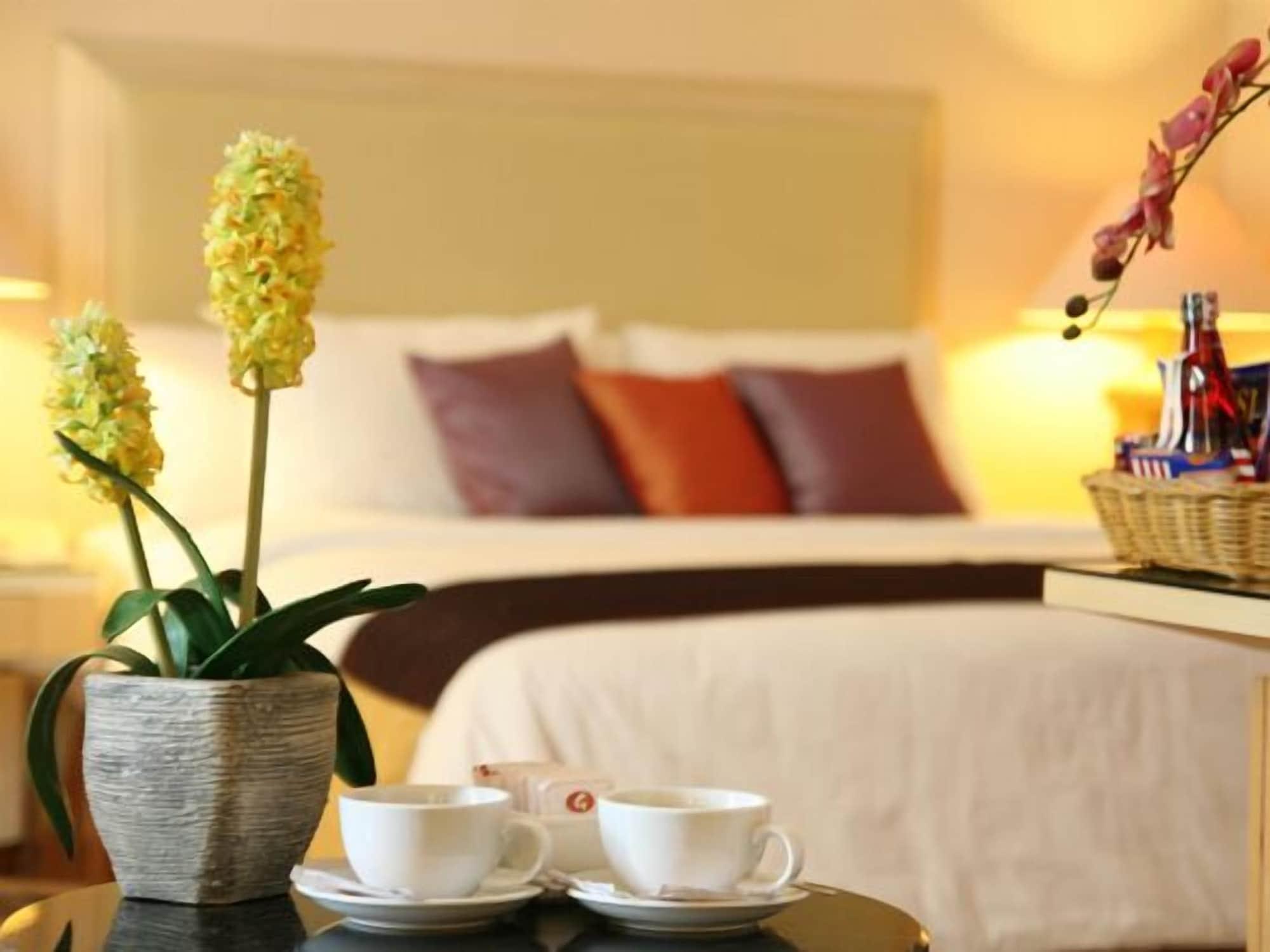 Hotel Gran Puri מנאדו מראה חיצוני תמונה