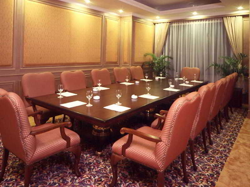 Hotel Gran Puri מנאדו מראה חיצוני תמונה