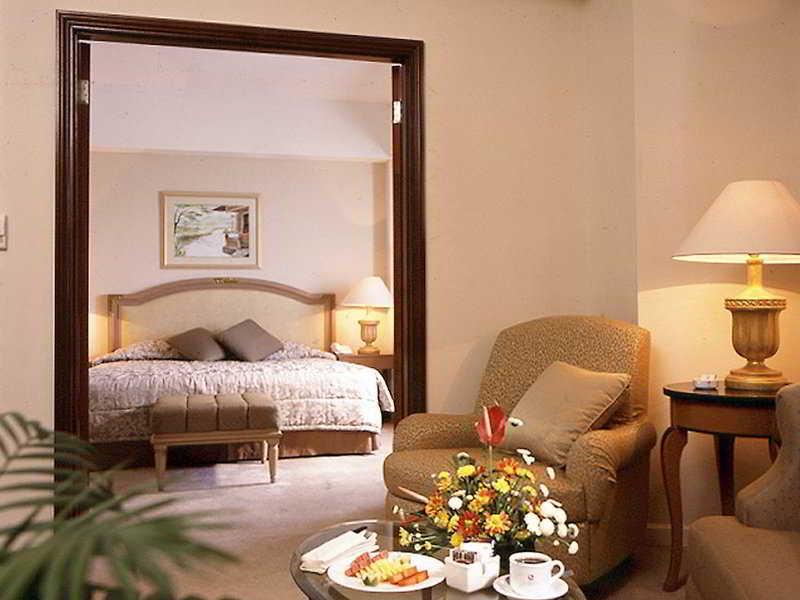 Hotel Gran Puri מנאדו מראה חיצוני תמונה